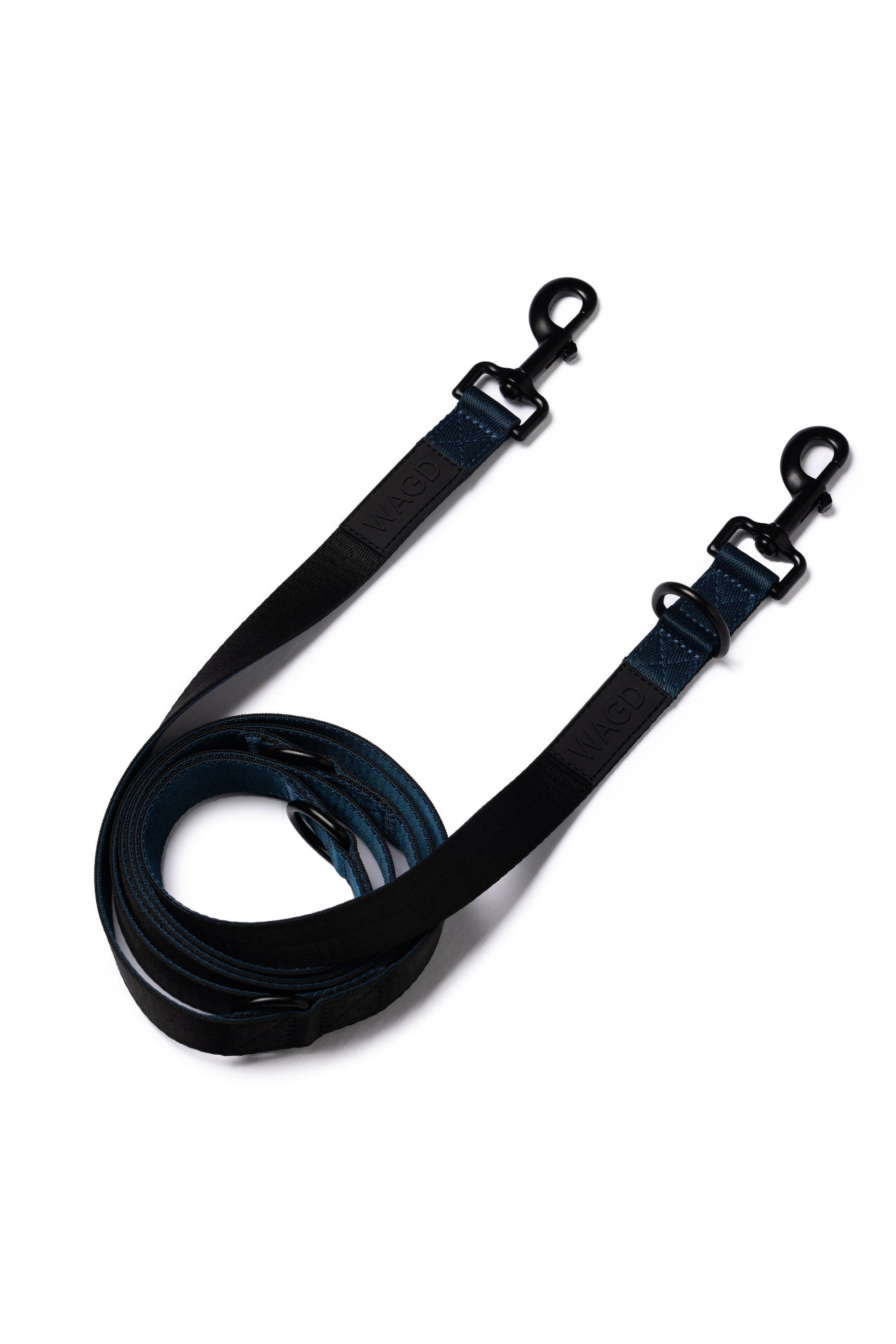 Multi length lead in Black and Peacock with 2 black metal clips at either end and with WAGD rubber logo. 
